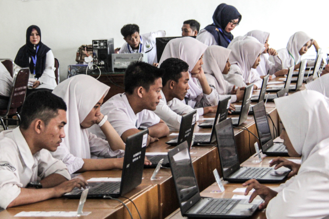 Mengapa Jurusan IPA, IPS, dan Bahasa di SMA Dihapus