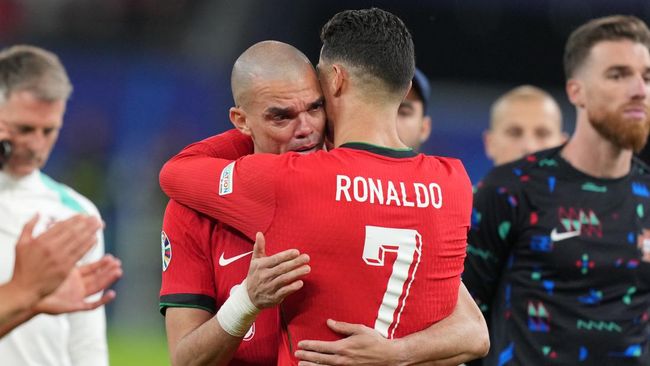 Lihat Lagi Momen Kebersamaan Cristiano Ronaldo dan Pepe